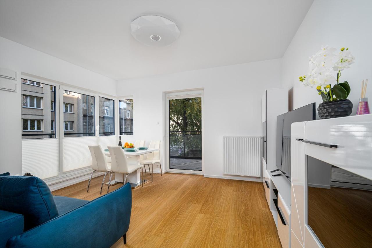 ורשה Your Apartments Okrzei 12 מראה חיצוני תמונה